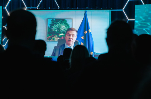 5G Techritory atklāšanas runu saka Eiropas Komisijas (EK) izpildviceprezidents Valdis Dombrovskis